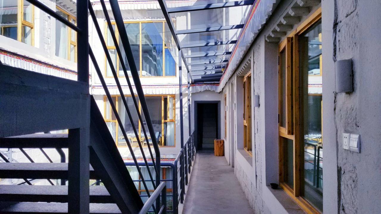 Fengma Feiyang Hostel Lhasa Buitenkant foto