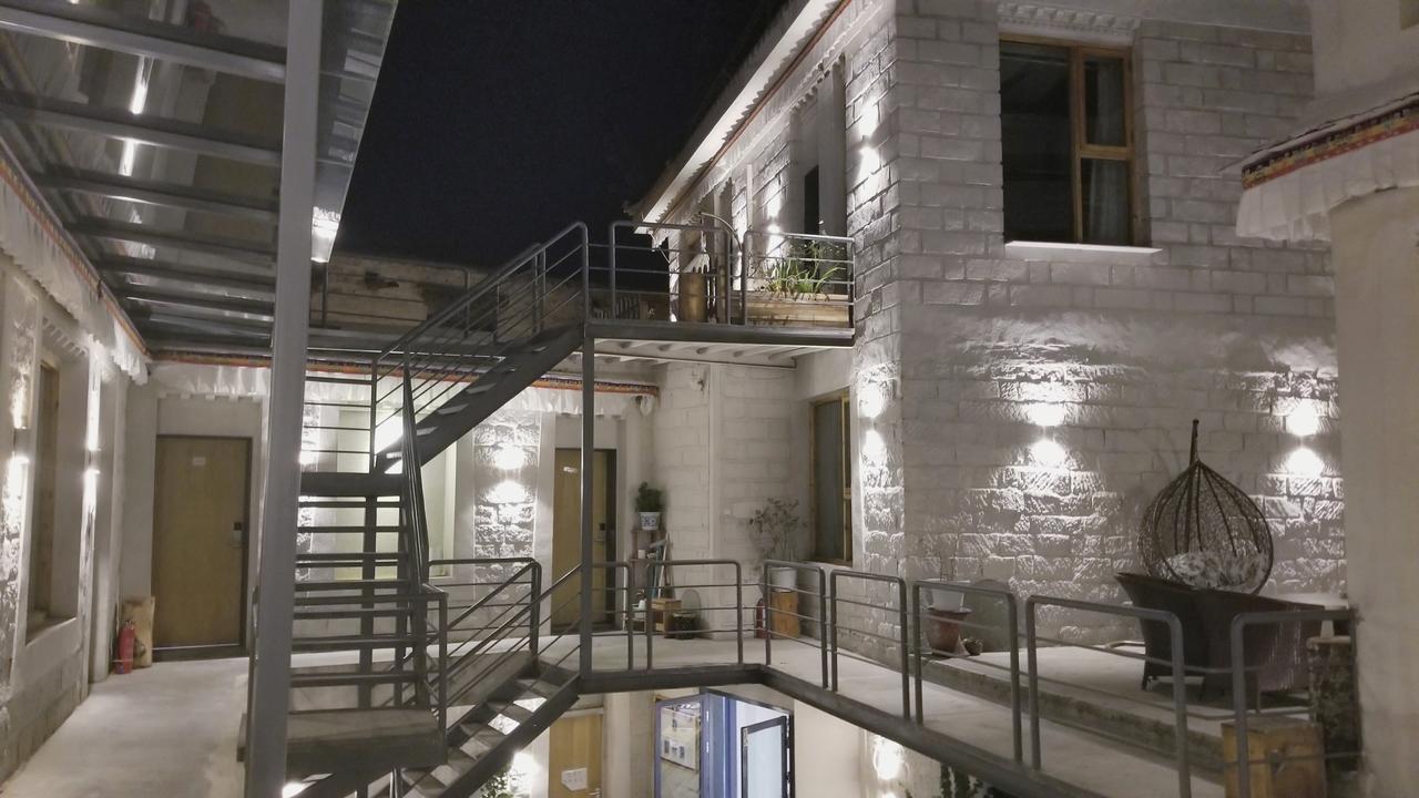 Fengma Feiyang Hostel Lhasa Buitenkant foto