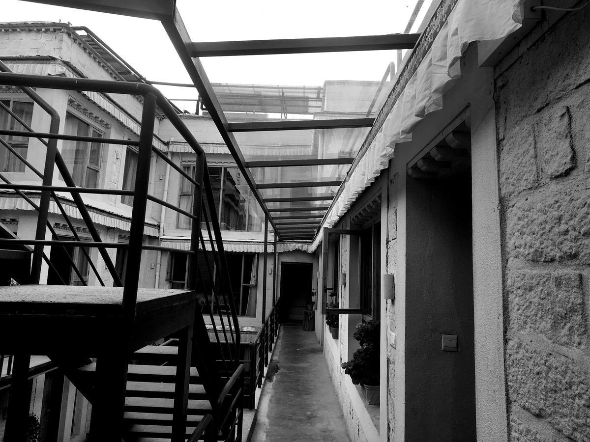 Fengma Feiyang Hostel Lhasa Buitenkant foto